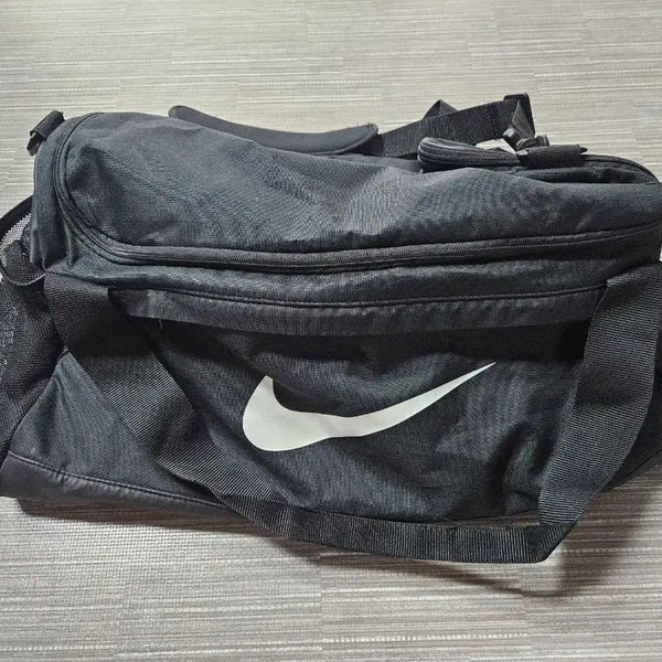 [BUNJANG] Nike Large Capacity Bag / 나이키 대용량 가방