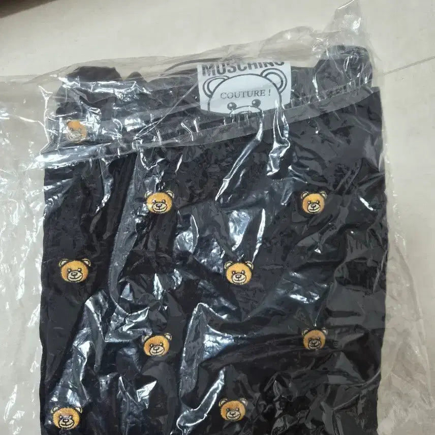[BUNJANG] Moschino Teddy Bear Embroidered T-Shirt / 모스키노 테디베어 반팔티셔츠 새상품 팝니다