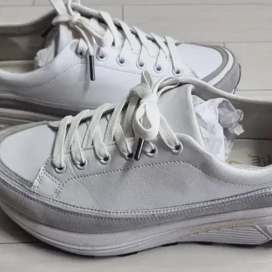 [BUNJANG] Basto Vibram Sole Leather Suede White Sneakers / 화이트 스니커즈 운동화