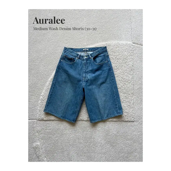 [BUNJANG] Auralee Medium Wash Denim Bermuda Shorts / Auralee 미디엄 워싱 데님 숏츠 (30-31)