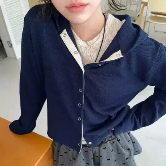 [BUNJANG] Navy Color Block Waffle Hoodie / 네이비색 배색 김아홉 와플 후디