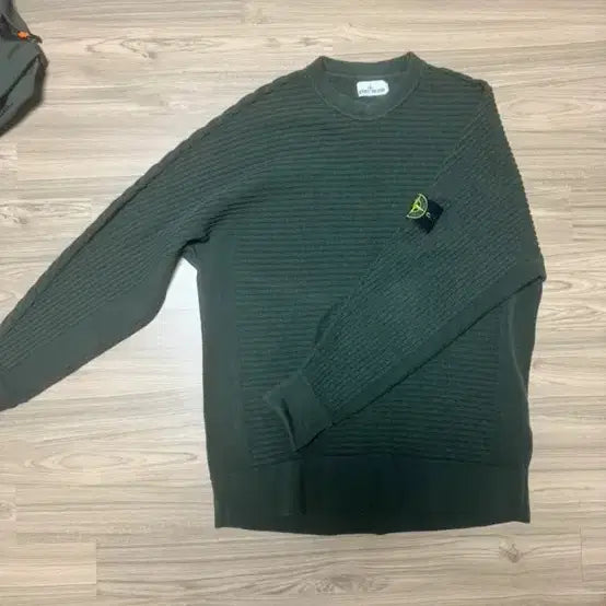 [BUNJANG] Stone Island Knit Olive L / 스톤아일랜드 니트 올리브 L사이즈 팝니다