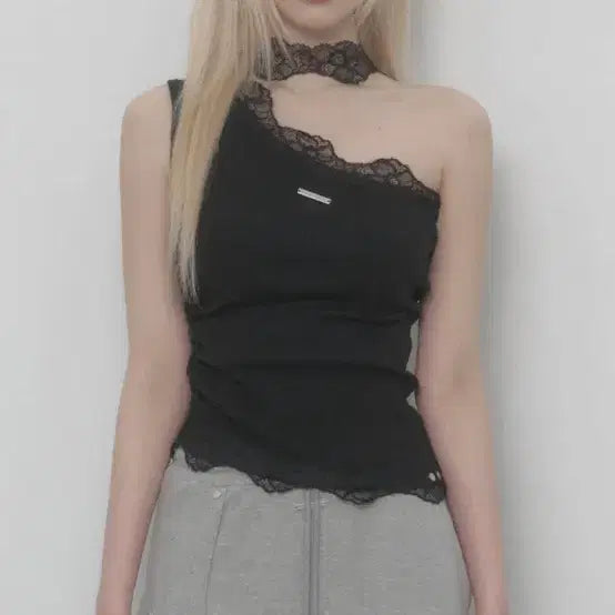 [BUNJANG] Etoiseome Lace One-shoulder Top Black / (새상품)에트오소메 Lace One-shoulder Top (Black)