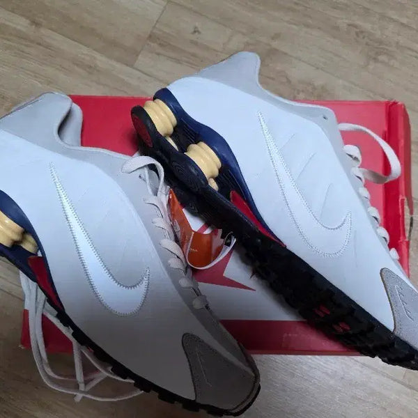 [BUNJANG] Shaqs R4 Premium Shoes Size 285 / 샥스 r4프리미엄 285 세제품
