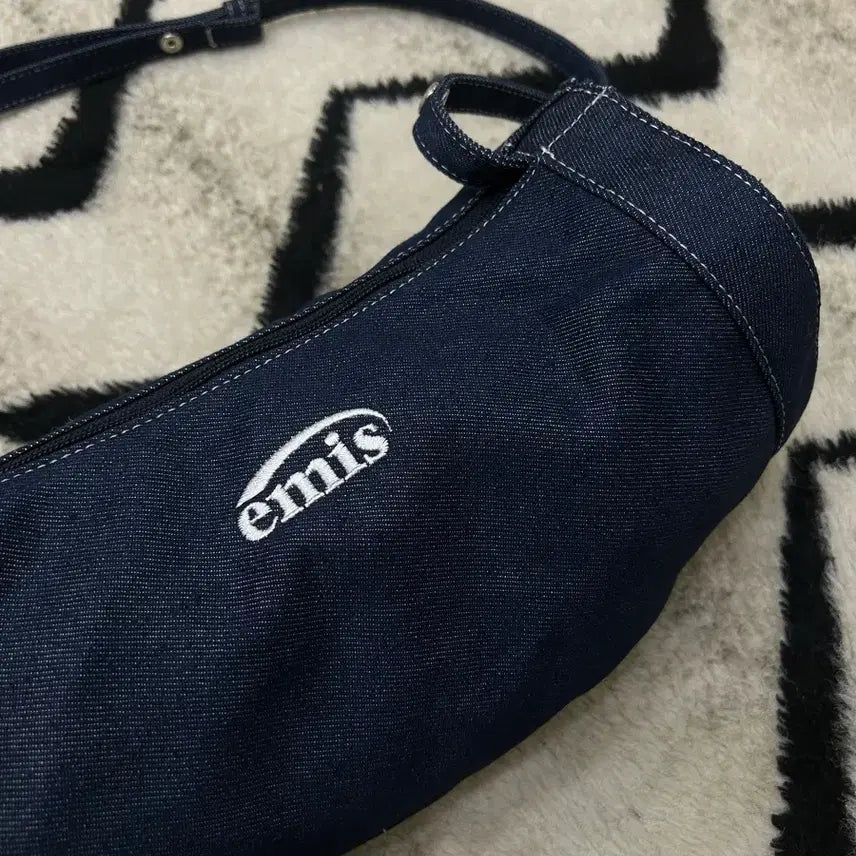[BUNJANG] EMIS Denim Curving Cylinder Bag / EMIS 데님 커빙 실린더 백