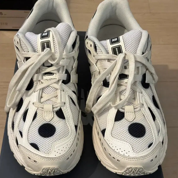 [BUNJANG] New Balance 1906 Polka Dot Off White Sneakers / 뉴발란스 1906 폴카 닷 오프 화이트