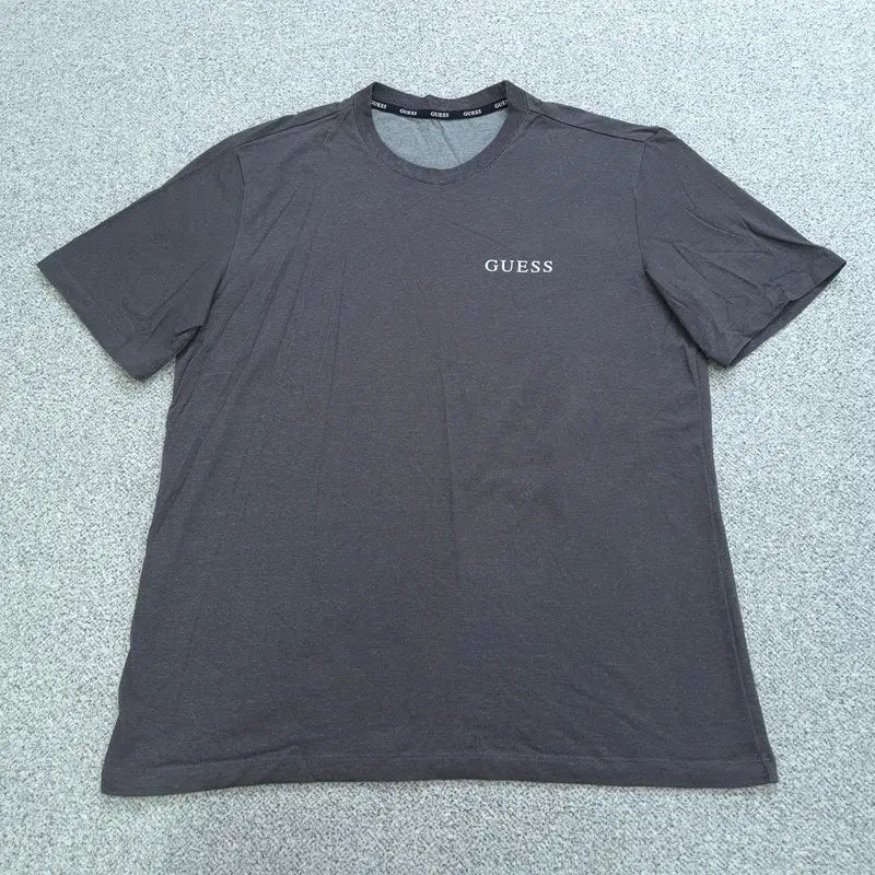 [BUNJANG] Guess Short Sleeve T-Shirt Size 100 / 100 게스 반팔 티 | 0630C23
