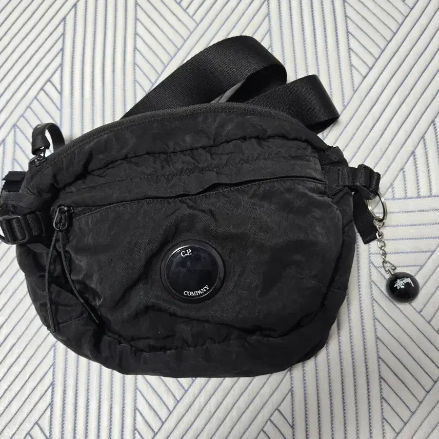 [BUNJANG] CP Company Crossbody Bag Black / cp컴퍼니 크로스백 블랙