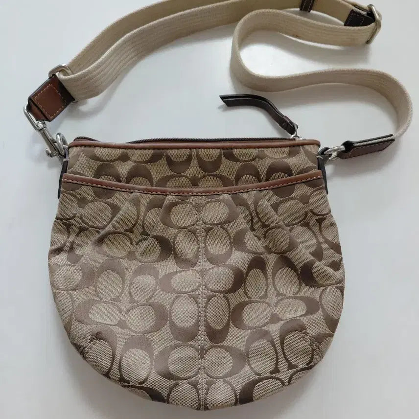 [BUNJANG] Vintage Coach Signature Jacquard Crossbody Bag / 빈티지 코치 자가드 크로스백