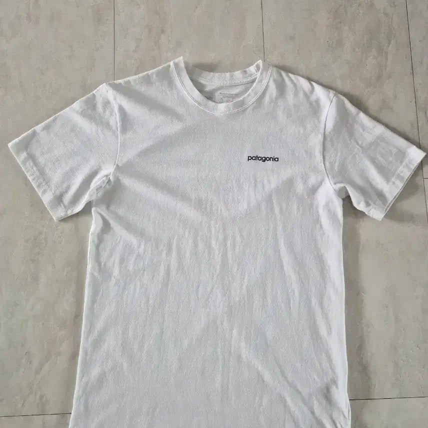 [BUNJANG] Patagonia Responsibili-Tee White T-Shirt (M) / 파타고니아 화이트 반팔티 M