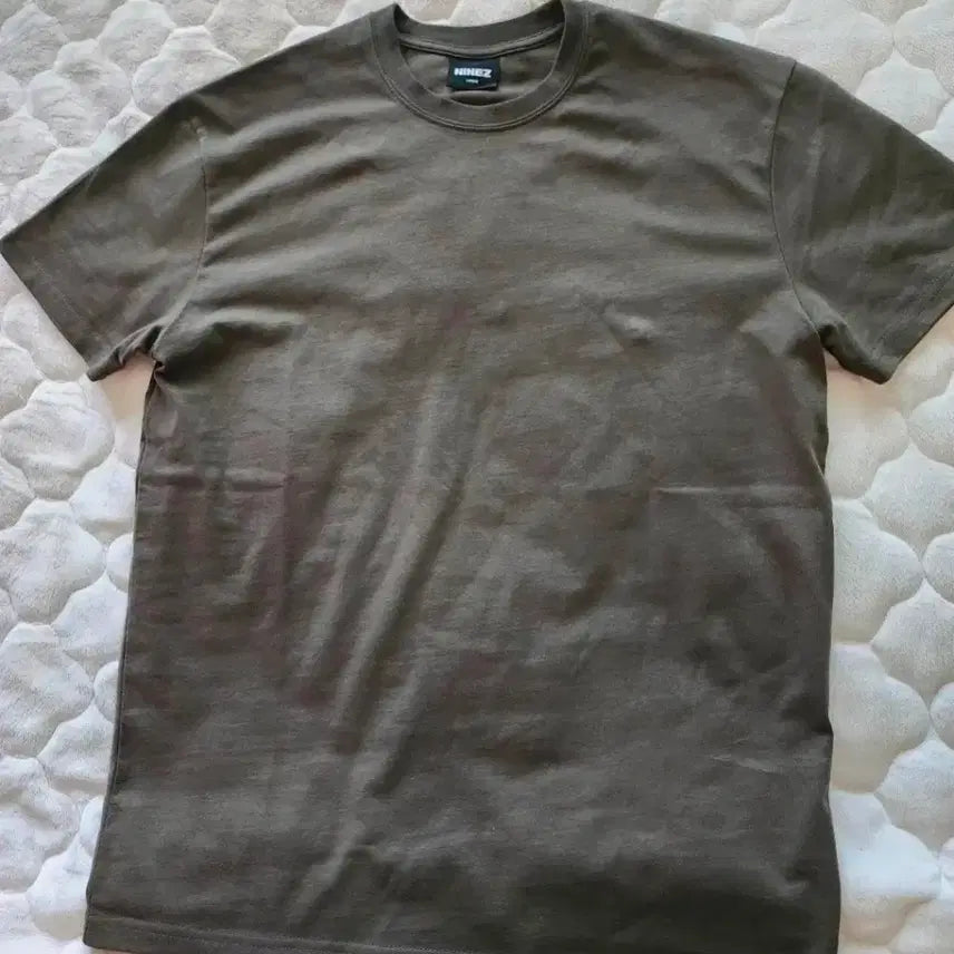 [BUNJANG] NINE THE GRATEFUL SHORT SLEEVE T-SHIRT KHAKI / 나인제트 반팔티 카키색