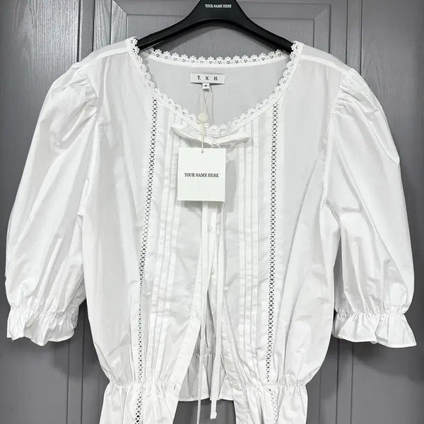 [BUNJANG] Your Name Here Lace Pintuck Blouse White / 유어네임히얼 레이스 핀턱 블라우스 유네미 데이트룩
