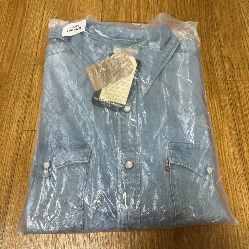 [BUNJANG] Levi's Original Western Denim Shirt Medium Blue / 새제품 리바이스 오리지널 웨스턴 데님 셔츠 S/90 청남방 미디엄블루