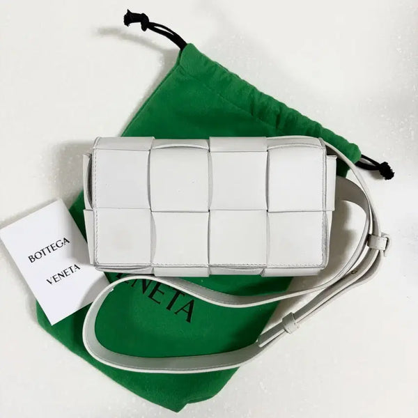 [BUNJANG] Bottega Veneta Cassette Bag White / [정품] 보테가베네타 카세트백 화이트