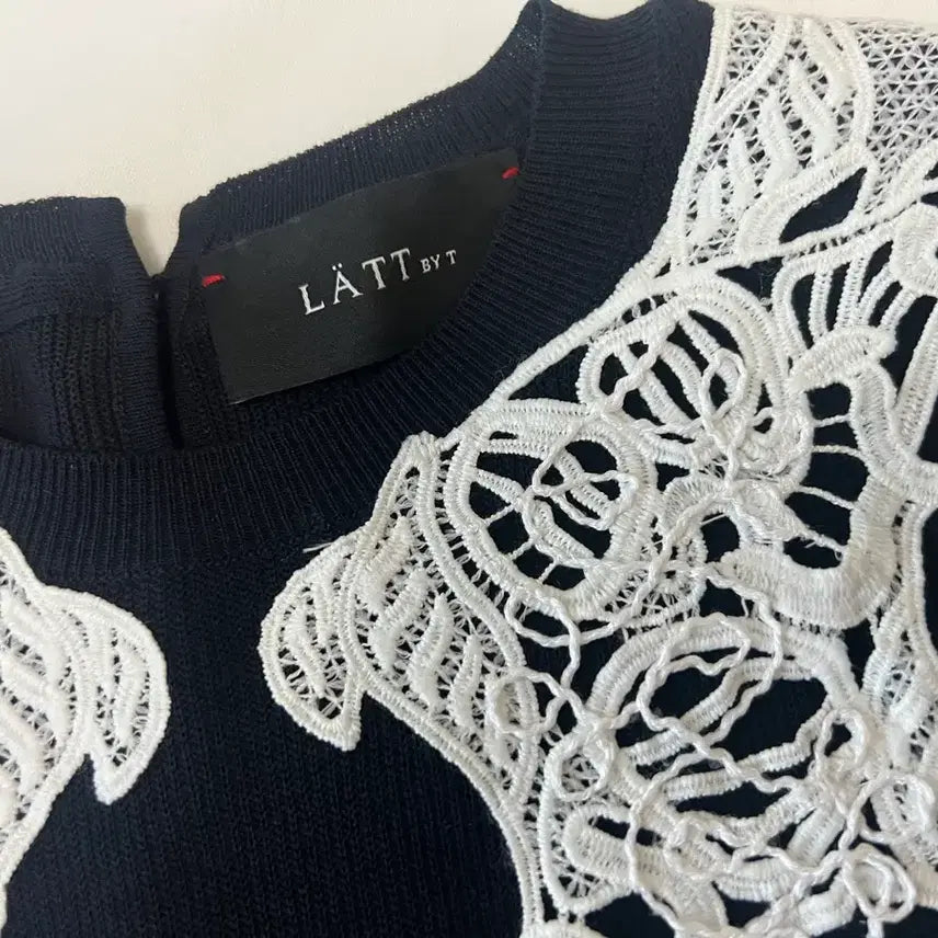 [BUNJANG] LATT BY T Lace Knit Short Sleeve / LATT BY T 레이스 니트 반팔
