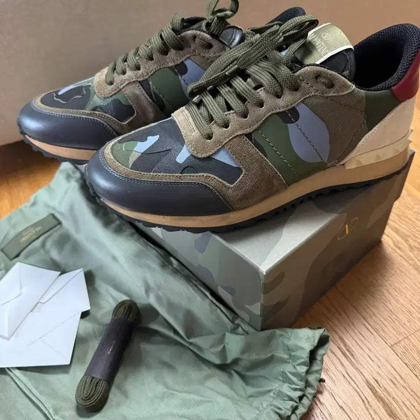 [BUNJANG] Valentino Rockrunner Camouflage Suede Leather Sneakers / 발렌티노 카모 스니커즈