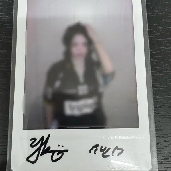 [BUNJANG] tripleS Yubin Over The Peach Signed Polaroid / 트리플에스 유빈 오버더피치 싸인폴라 팝니다