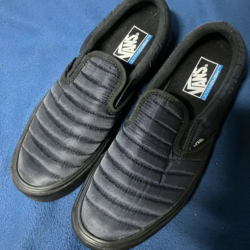 [BUNJANG] Vans Slip-On Lite Quilted Black Sneakers (US 9.5) / [275] 반스 슬립온 LITE 퀼팅 블랙