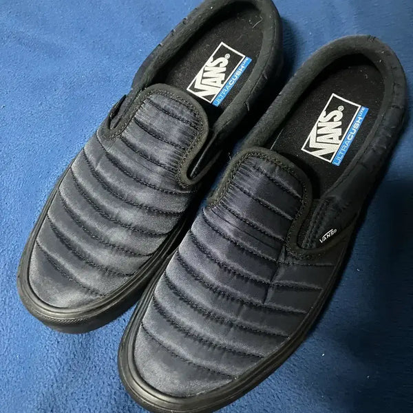 [BUNJANG] Vans Slip-On Lite Quilted Black Sneakers (US 9.5) / [275] 반스 슬립온 LITE 퀼팅 블랙