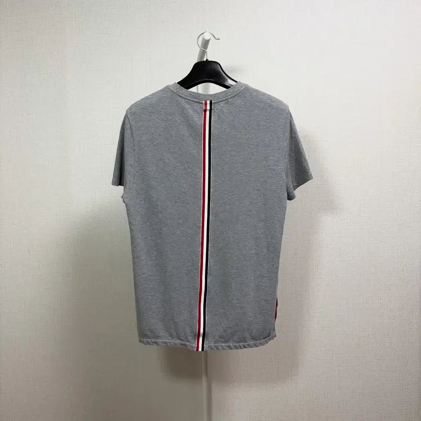 [BUNJANG] Thom Browne Back Tricolor Stripe Short Sleeve T-Shirt - Size 3 / [3/정품] 톰브라운 백삼선 반팔티 그레이