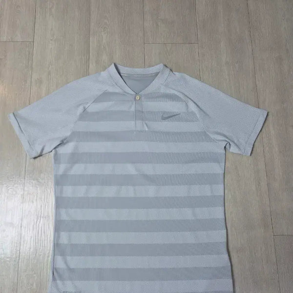 [BUNJANG] Nike Golf Men's Short-Sleeve T-Shirt (Size 100) / (새옷수준)나이키골프 남성반팔티(100)