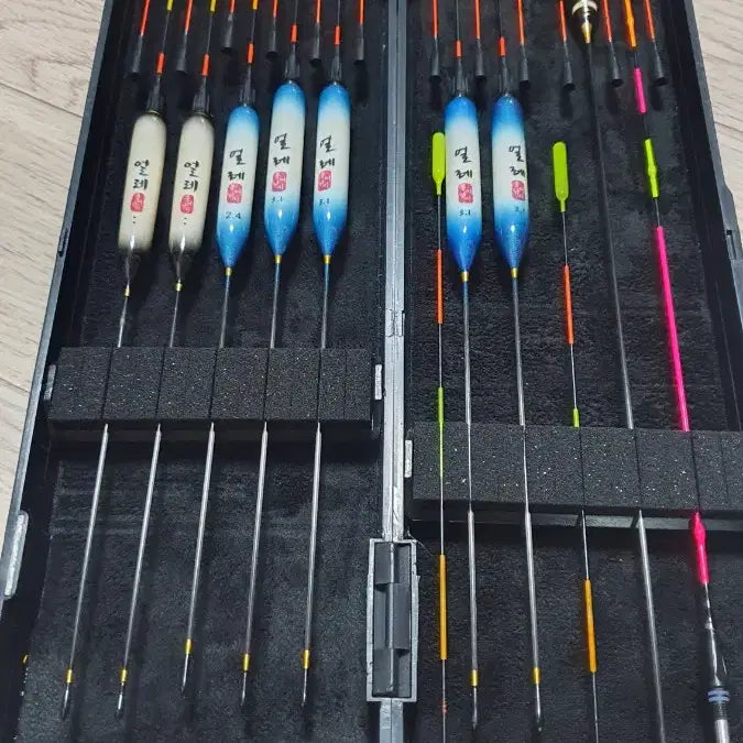 [BUNJANG] Lee Bang Won Wolcheok Special Nano Floats (12 pcs) & Yasung Floats (9 pcs) / 이방원 월척특급나노찌12개 이방원 야성찌9개