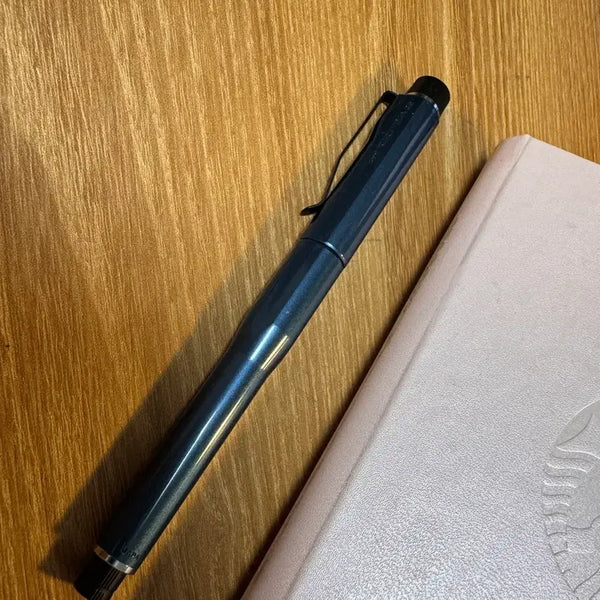 [BUNJANG] Uni Kuru Toga Dive Mechanical Pencil 0.5mm Abyss Blue / 쿠루토가 다이브 어비스 블루 샤프 0.5