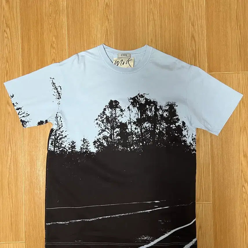 [BUNJANG] COS "Forest Printing" T-Shirt - Size M / COS 코스 목정욱 티셔츠 M