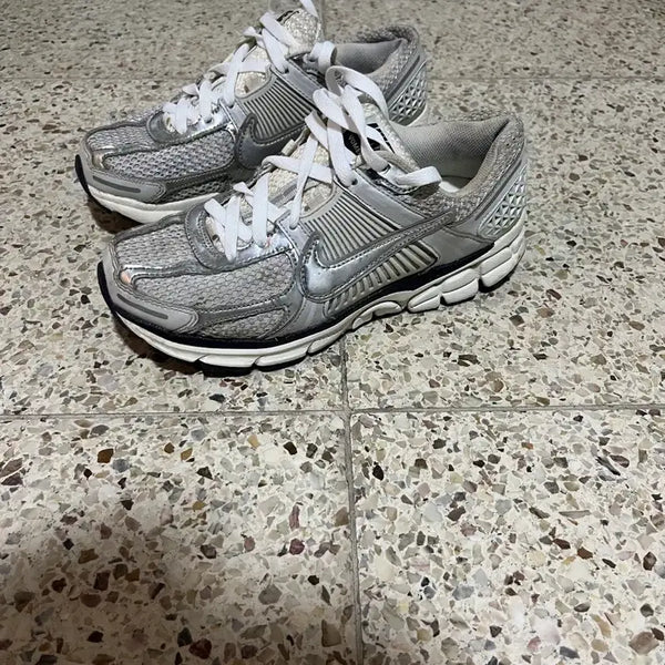 [BUNJANG] Nike Vomero 5 Silver (270mm) / 나이키 보메로5 270