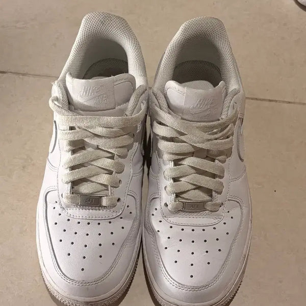 [BUNJANG] Nike Air Force 1 Low White (235mm) / 나이키 에어포스1 로우 화이트 235