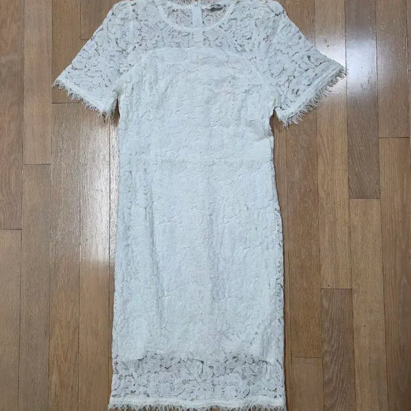 [BUNJANG] Ivory Lace Short Sleeve Dress / 레이스 반팔 원피스 화이트 예복 55 마른66 추천