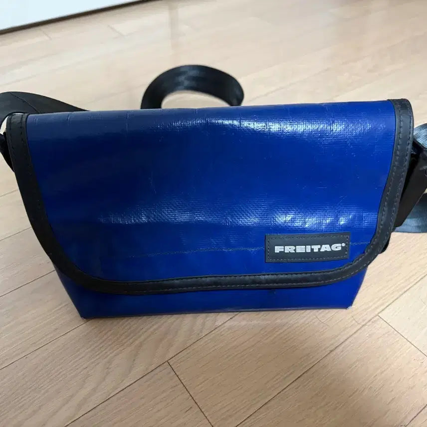 [BUNJANG] Freitag Hawaii Five-O (Hapao) Crossbody Bag / 프라이탁 하와이 파이브 오 하파오 블루