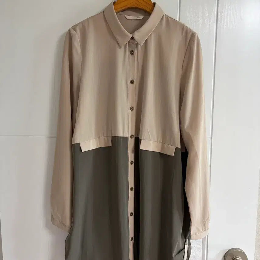 [BUNJANG] Long Sleeve Blouse Shirt Khaki Beige Casual Formal / (일본 수입 빈티지)긴팔 롱 블라우스 셔츠 카키 베이지 캐주얼 정장