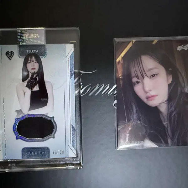 [BUNJANG] fromis_9 Baek Ji-Heon Signed Scarf Photocard Set (Limited Edition 25/50) / 테레카 백지헌 실착 스카프렐릭 50개한정+셀카 카드