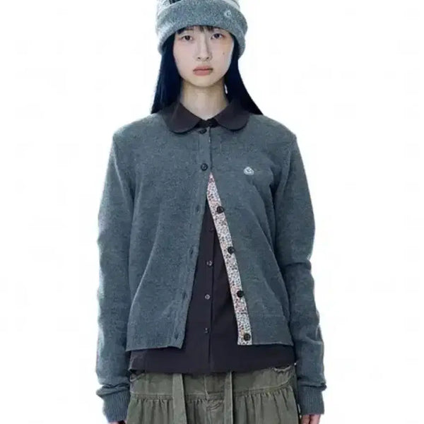 [BUNJANG] COYSEIO Flower Placket Cardigan Grey / 코이세이오 플라워 플래킷 가디건 COYSEIO FLOWER PLACKET