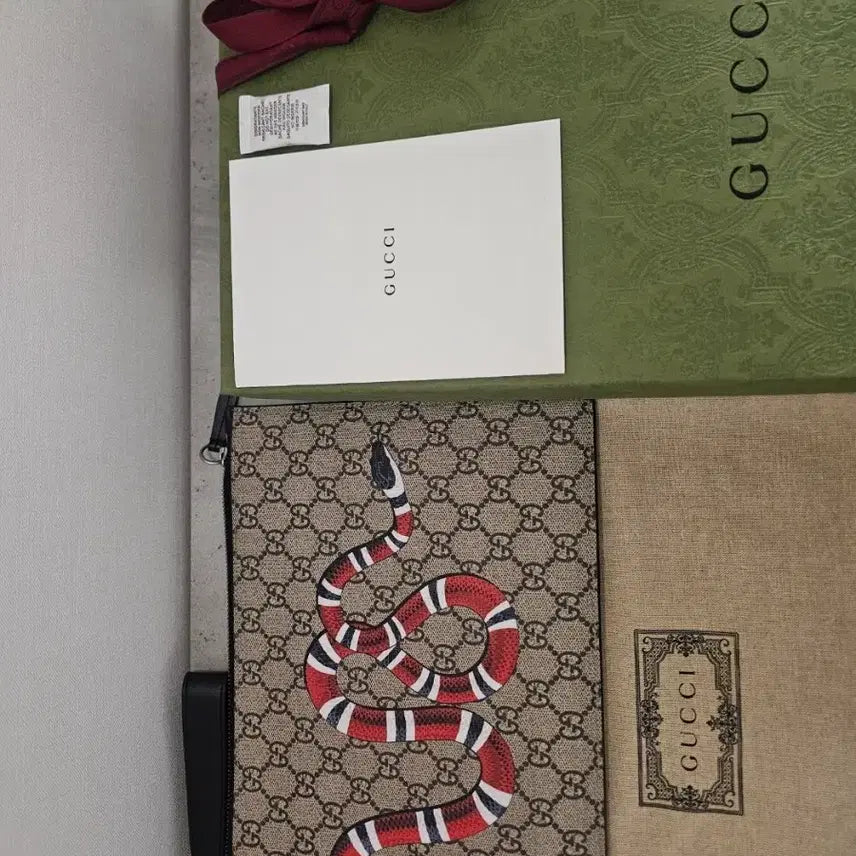 [BUNJANG] Gucci GG Supreme Kingsnake Canvas Clutch Bag 473904 / GG 수프림 킹스네이크 캔버스 클러치백 473904