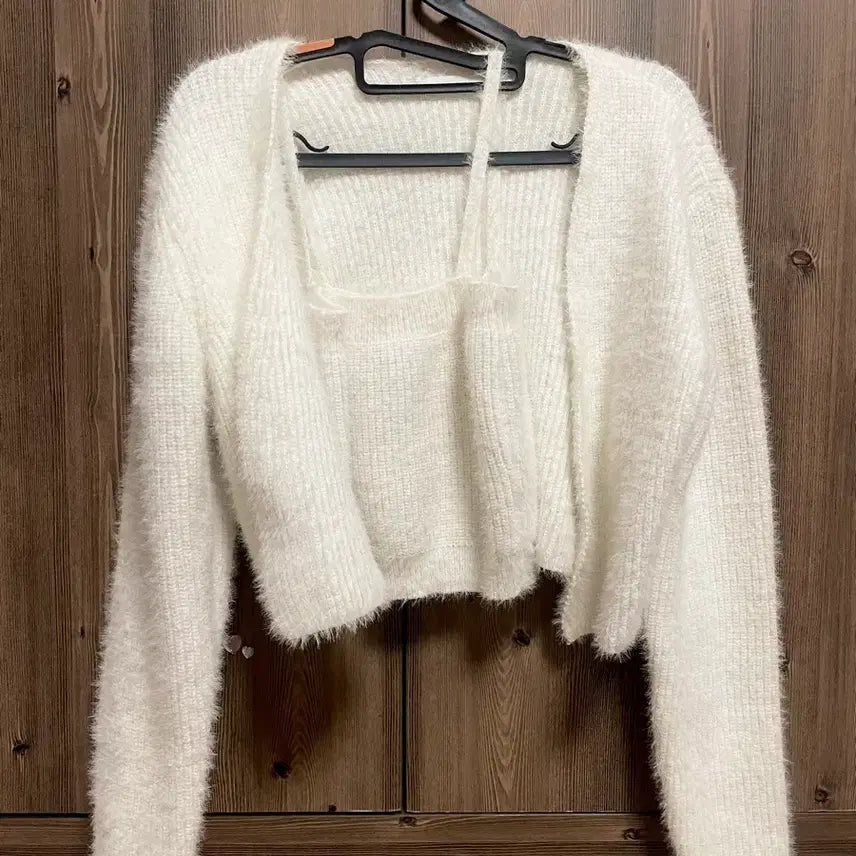[BUNJANG] Angora Cardigan and Camisole Set / 앙고라 가디건 나시 세트