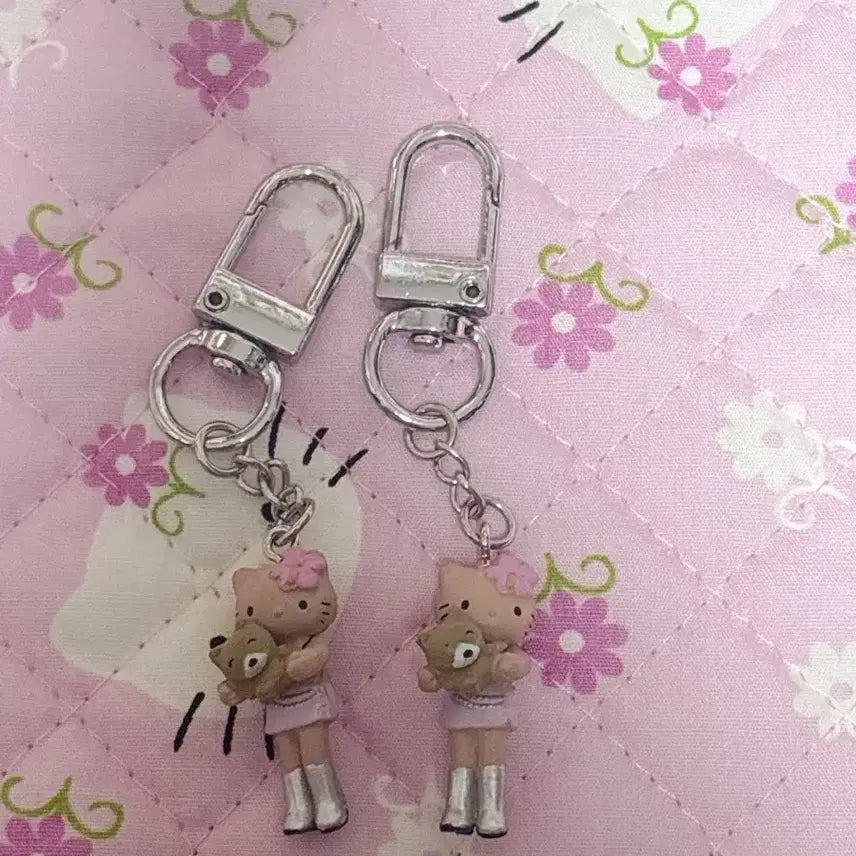 [BUNJANG] Long-Legged Hello Kitty Keychain / 롱다리 헬로키티 키링