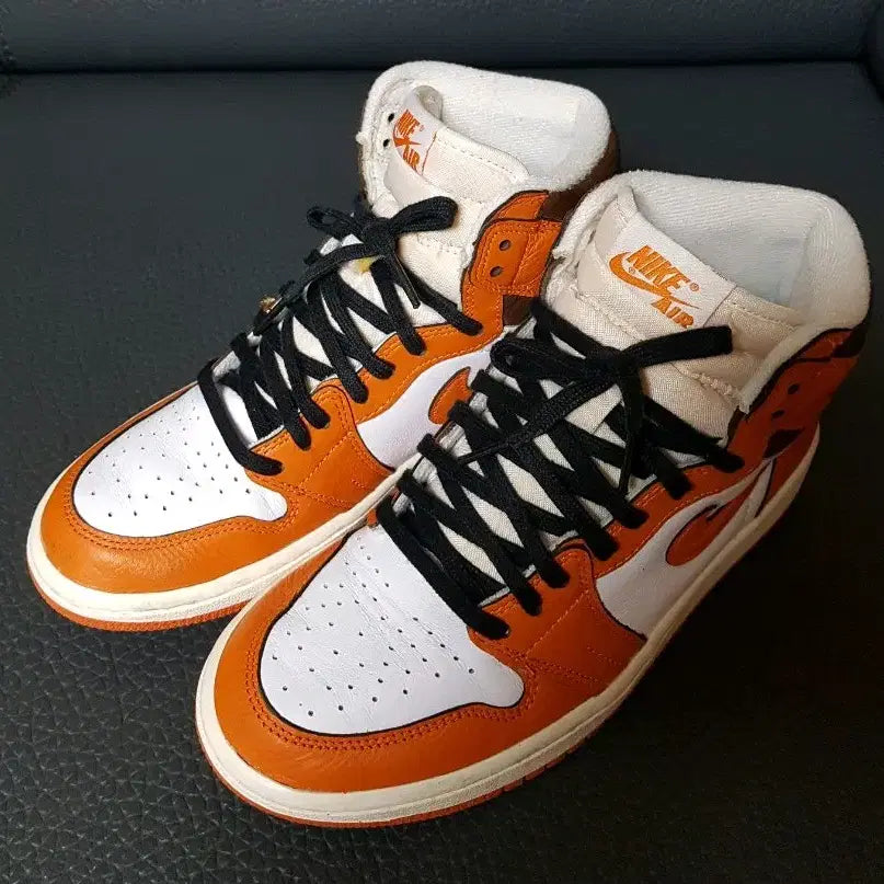 [BUNJANG] Nike Women's Air Jordan 1 Retro High Starfish Sneakers / 나이키 우먼 조던1 레트로 하이 스타피쉬 스니커즈