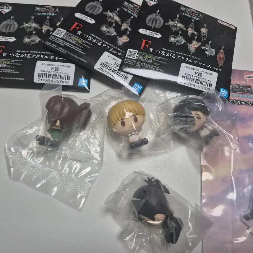 [BUNJANG] Attack on Titan Chococo Acrylic Stand Bundle Set / 진격의거인 h상 초코노코 외 일괄판매