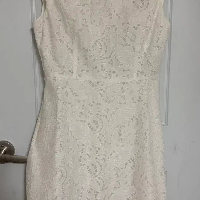 [BUNJANG] Roem White Lace Midi Dress / 로엠 원피스