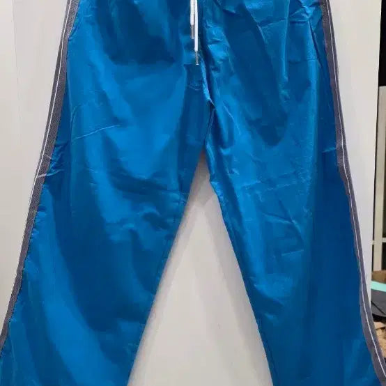 [BUNJANG] Unisex Training Pants - Blue / 트레이닝 바지 블루  팬츠(남녀공용)