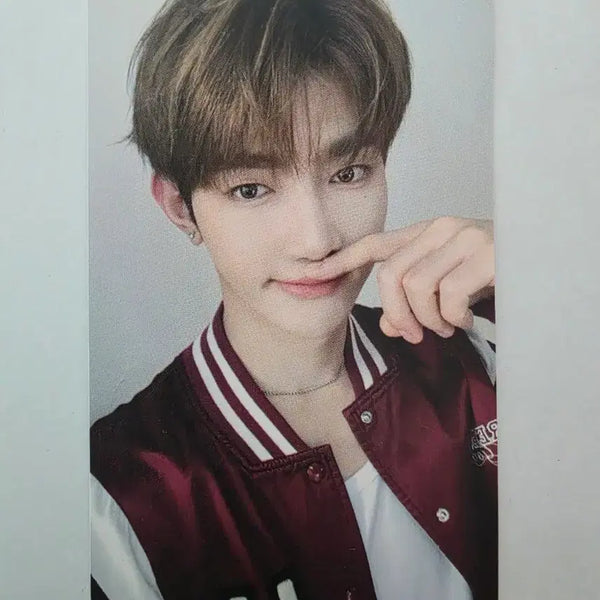 [BUNJANG] ZEROBASEONE Zhang Hao Ramyeon Photocard / 제로베이스원(ZEROBASEONE) 장하오 팔도 틈새라면 포카