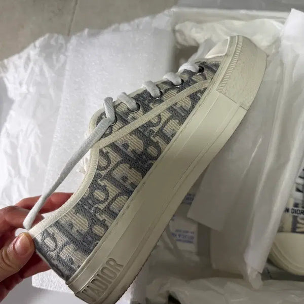 [BUNJANG] Dior Walk'n'Dior Sneakers Oblique Embroidery Grey / 디올 워크앤디올 스니커즈 오블리크 자수 그레이