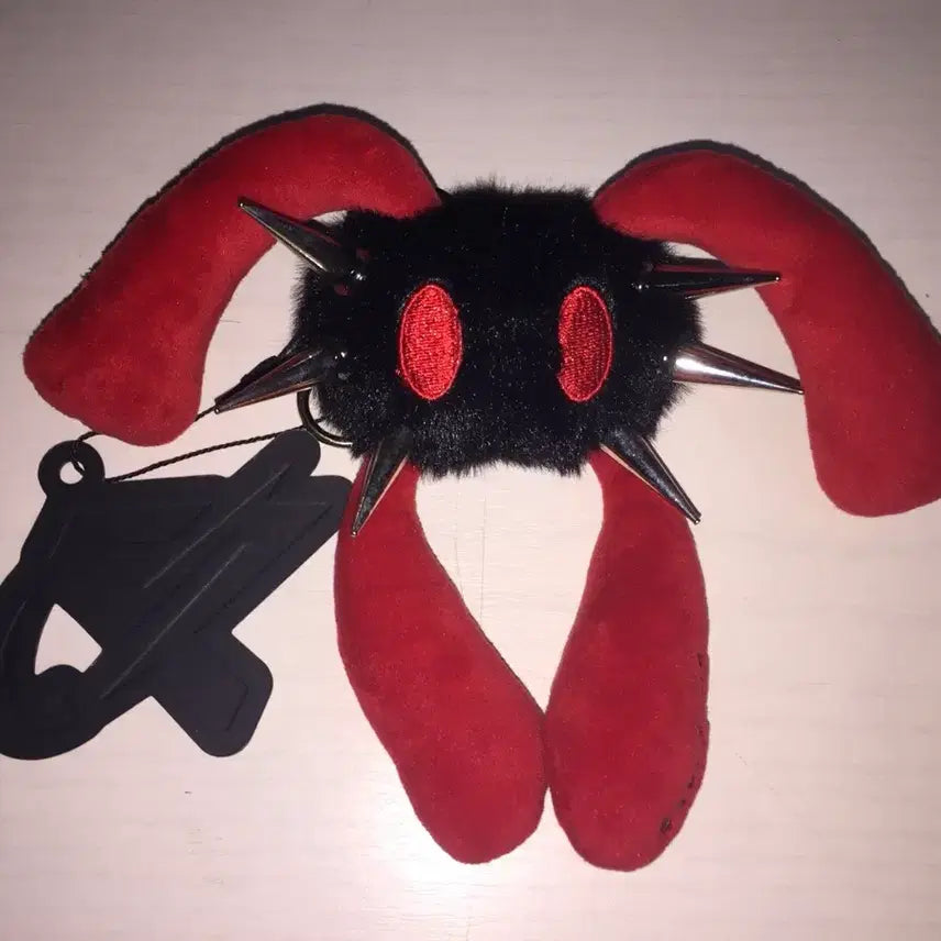 [BUNJANG] ANTIPHASE Punk Keychain Red / ANTIPHASE 펑크 키링 레드
