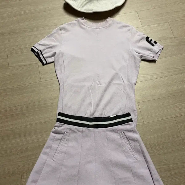 [BUNJANG] FootJoy Women's Golf Wear Set (Top + Bottoms + Hat) / 풋조이 여성 골프웨어 (상의+하의+모자) 세트