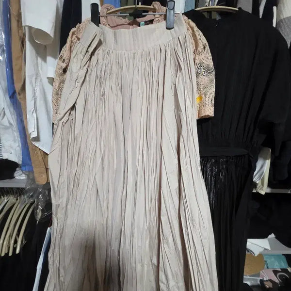 [BUNJANG] Lanvin Chiffon Pleated Skirt Oatmeal / 랑방 쉬폰 주름 스커트 오트밀 색상 팝니다