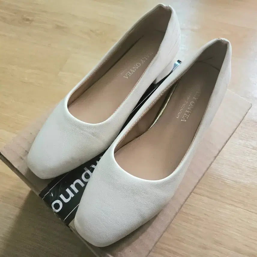 [BUNJANG] Ivory Women's Pumps Shoes Size 230 / 아이보리 여성 펌프스 구두 230