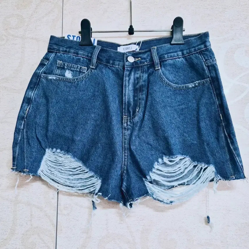 [BUNJANG] Romistory Story One Denim Short Pants Cutoff L Size / 로미스토리 스토리원 데님 숏팬츠 찢청 컷팅 L사이즈