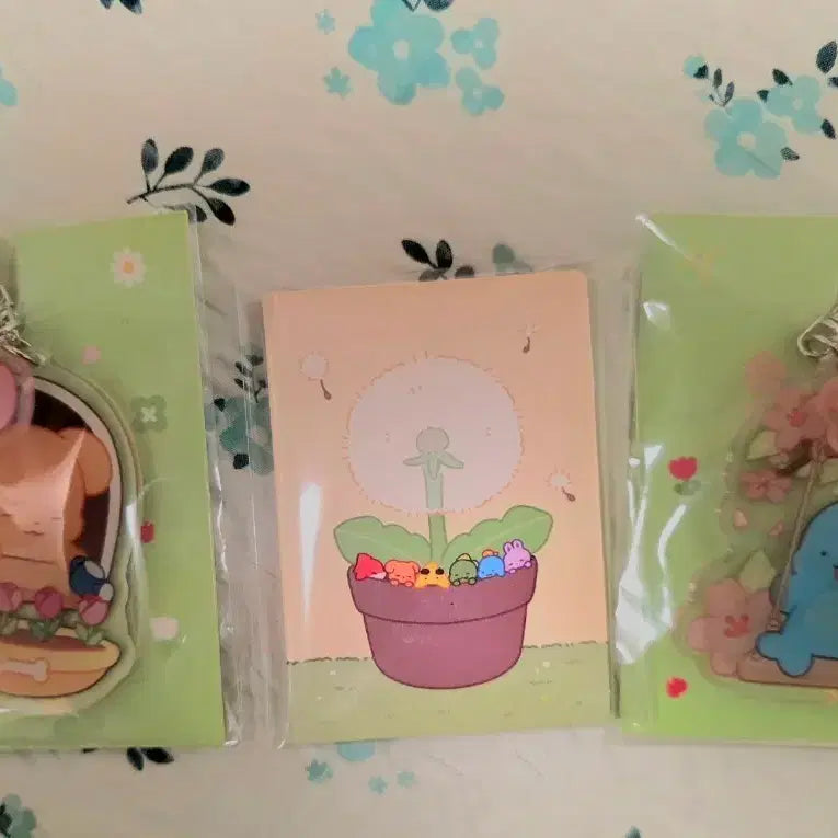 [BUNJANG] Pixelie Spring Keychain & Memo Pad Bundle (Deokgae, Jamttal) - Sealed / 픽셀리 봄 키링&메모지(덕개,잠뜰) 미개봉 새상품 일괄 수수료 포함